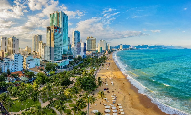 Điểm danh top 12 bãi biển Nha Trang đẹp nhất khiến du khách mê mẩn