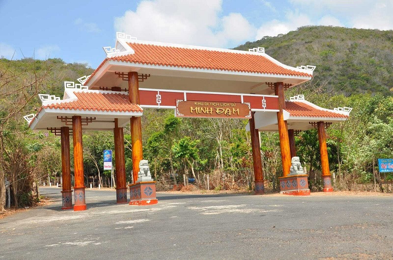Núi Minh Đạm - Khu di tích lịch sử nổi tiếng của du lịch Vũng Tàu