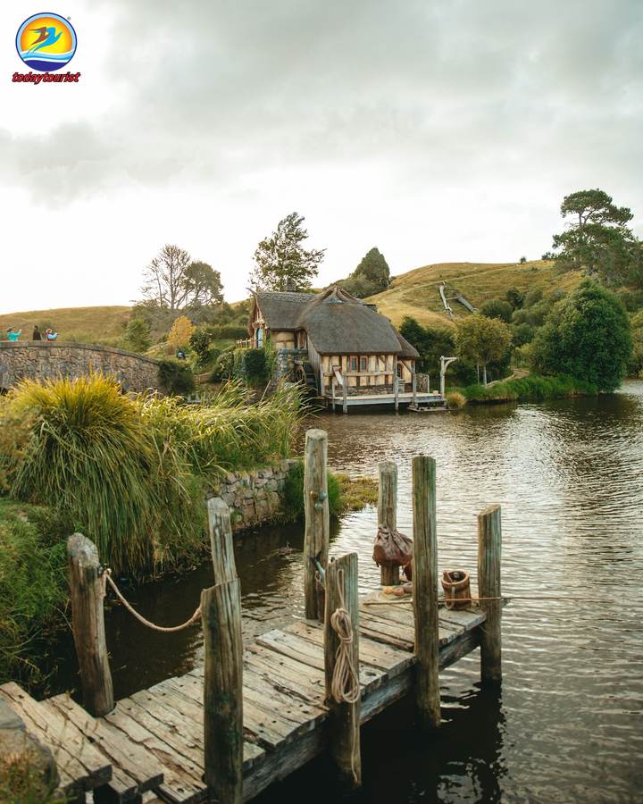 Khung cảnh phim trường Hobbiton tại Matamata. – TodayTourist