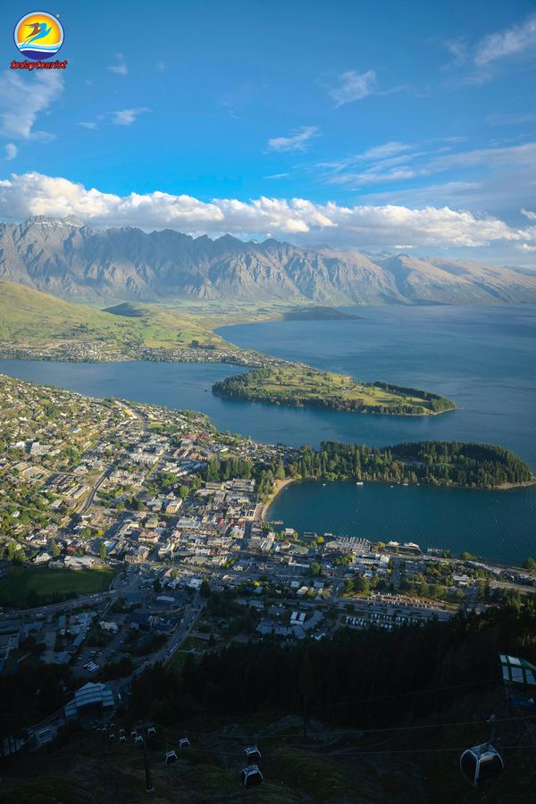 Queenstown bên hồ Wakatipu. – TodayTourist