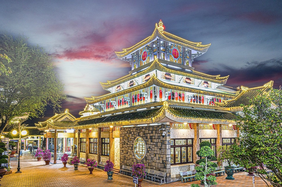 Miếu Bà Chúa Xứ Núi Sam An Giang: Cẩm nang chiêm bái A-Z